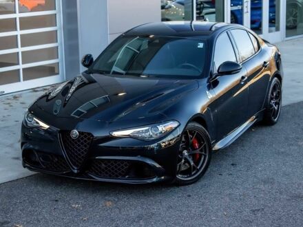 Черный Альфа Giulia, объемом двигателя 2.9 л и пробегом 10 тыс. км за 37000 $, фото 1 на Automoto.ua