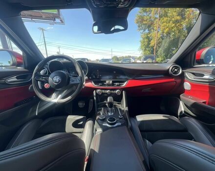 Красный Альфа Giulia, объемом двигателя 2.9 л и пробегом 58 тыс. км за 9170 $, фото 9 на Automoto.ua