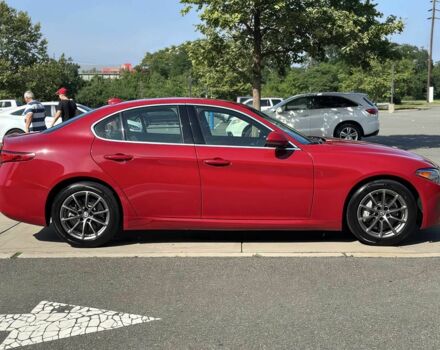 Красный Альфа Giulia, объемом двигателя 2 л и пробегом 39 тыс. км за 10000 $, фото 7 на Automoto.ua