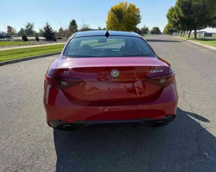 Красный Альфа Giulia, объемом двигателя 2 л и пробегом 42 тыс. км за 13400 $, фото 6 на Automoto.ua