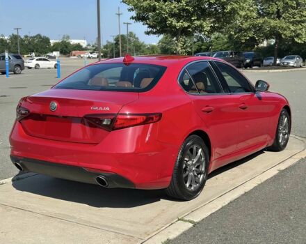 Красный Альфа Giulia, объемом двигателя 2 л и пробегом 39 тыс. км за 10000 $, фото 4 на Automoto.ua