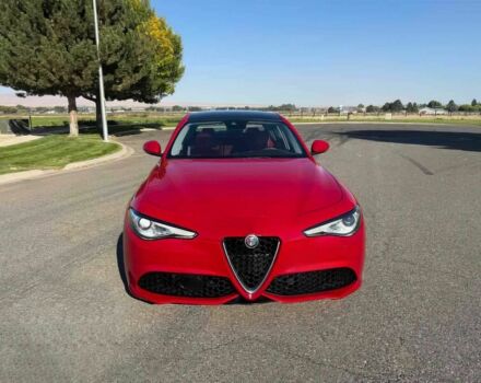 Красный Альфа Giulia, объемом двигателя 2 л и пробегом 42 тыс. км за 13400 $, фото 1 на Automoto.ua