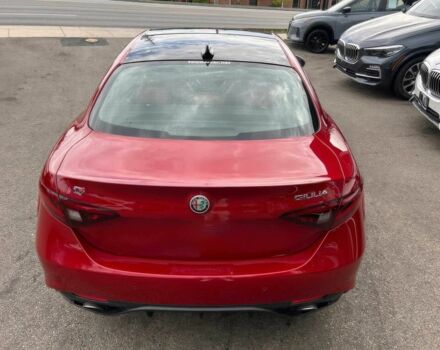 Красный Альфа Giulia, объемом двигателя 2 л и пробегом 32 тыс. км за 4900 $, фото 5 на Automoto.ua