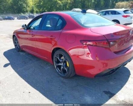 Красный Альфа Giulia, объемом двигателя 2 л и пробегом 47 тыс. км за 5000 $, фото 2 на Automoto.ua