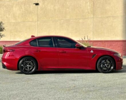 Красный Альфа Giulia, объемом двигателя 2.9 л и пробегом 44 тыс. км за 13000 $, фото 3 на Automoto.ua