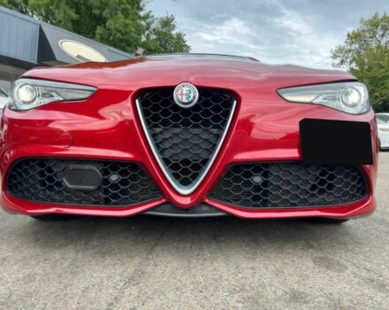 Красный Альфа Giulia, объемом двигателя 2 л и пробегом 32 тыс. км за 4900 $, фото 1 на Automoto.ua