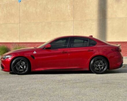 Красный Альфа Giulia, объемом двигателя 2.9 л и пробегом 44 тыс. км за 13000 $, фото 4 на Automoto.ua