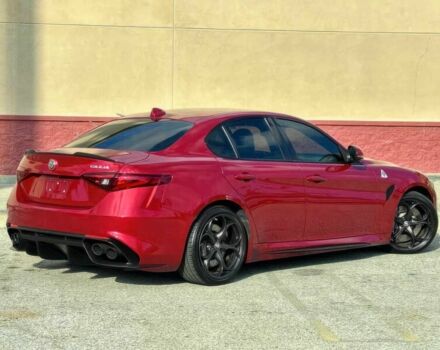 Красный Альфа Giulia, объемом двигателя 2.9 л и пробегом 44 тыс. км за 13000 $, фото 7 на Automoto.ua