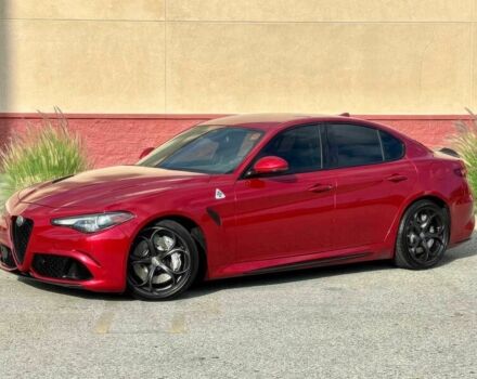 Красный Альфа Giulia, объемом двигателя 2.9 л и пробегом 44 тыс. км за 13000 $, фото 2 на Automoto.ua