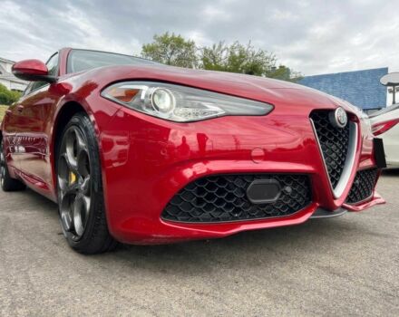 Красный Альфа Giulia, объемом двигателя 2 л и пробегом 32 тыс. км за 4900 $, фото 3 на Automoto.ua
