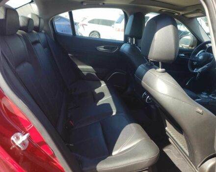 Красный Альфа Giulia, объемом двигателя 2 л и пробегом 49 тыс. км за 6700 $, фото 6 на Automoto.ua