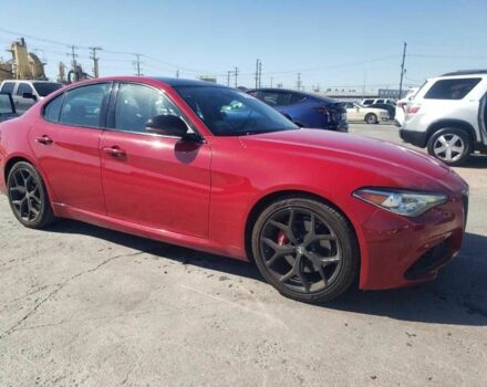 Красный Альфа Giulia, объемом двигателя 2 л и пробегом 49 тыс. км за 6700 $, фото 2 на Automoto.ua