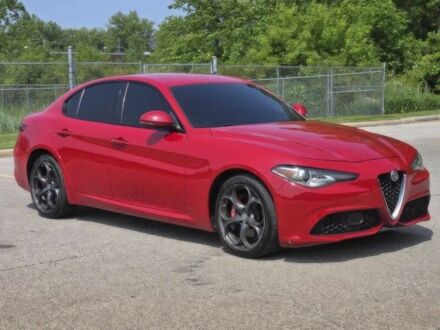 Красный Альфа Giulia, объемом двигателя 2 л и пробегом 56 тыс. км за 9000 $, фото 1 на Automoto.ua