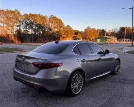 Серый Альфа Giulia, объемом двигателя 2 л и пробегом 60 тыс. км за 3900 $, фото 7 на Automoto.ua
