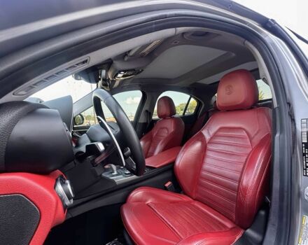 Сірий Альфа Giulia, об'ємом двигуна 2 л та пробігом 35 тис. км за 10100 $, фото 7 на Automoto.ua
