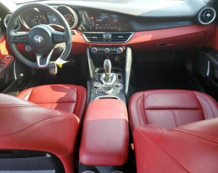 Серый Альфа Giulia, объемом двигателя 2 л и пробегом 34 тыс. км за 6000 $, фото 7 на Automoto.ua