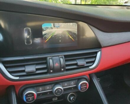 Серый Альфа Giulia, объемом двигателя 2 л и пробегом 25 тыс. км за 17300 $, фото 9 на Automoto.ua