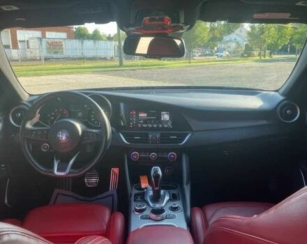Серый Альфа Giulia, объемом двигателя 2 л и пробегом 16 тыс. км за 13000 $, фото 8 на Automoto.ua
