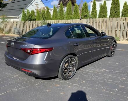 Серый Альфа Giulia, объемом двигателя 2 л и пробегом 17 тыс. км за 6400 $, фото 3 на Automoto.ua