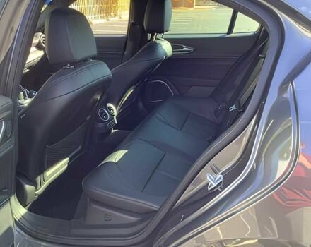 Серый Альфа Giulia, объемом двигателя 2 л и пробегом 17 тыс. км за 6400 $, фото 11 на Automoto.ua