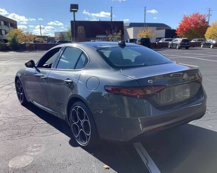 Серый Альфа Giulia, объемом двигателя 2 л и пробегом 17 тыс. км за 6400 $, фото 5 на Automoto.ua