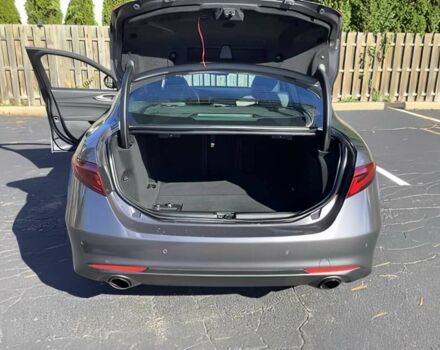 Серый Альфа Giulia, объемом двигателя 2 л и пробегом 17 тыс. км за 6400 $, фото 12 на Automoto.ua