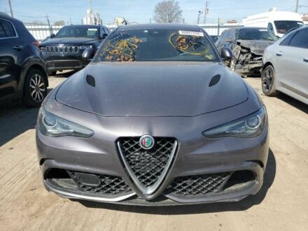 Серый Альфа Giulia, объемом двигателя 0.29 л и пробегом 43 тыс. км за 15000 $, фото 1 на Automoto.ua