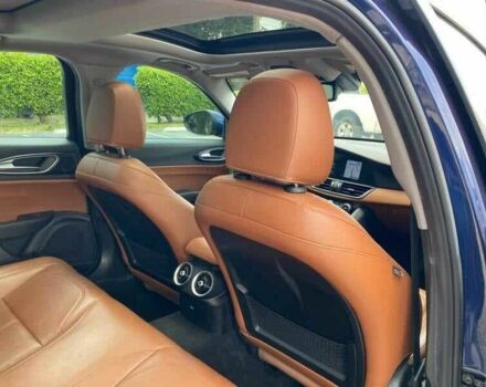 Синий Альфа Giulia, объемом двигателя 2 л и пробегом 48 тыс. км за 4800 $, фото 14 на Automoto.ua