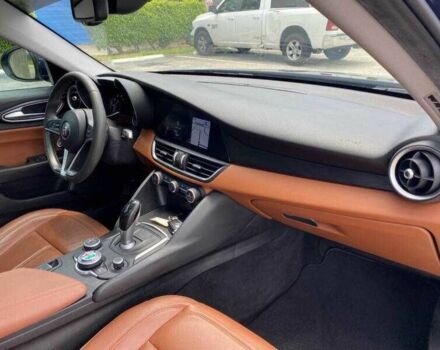 Синий Альфа Giulia, объемом двигателя 2 л и пробегом 48 тыс. км за 4800 $, фото 19 на Automoto.ua