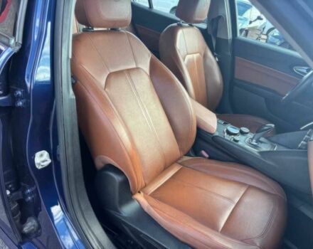 Синий Альфа Giulia, объемом двигателя 2 л и пробегом 47 тыс. км за 16150 $, фото 8 на Automoto.ua
