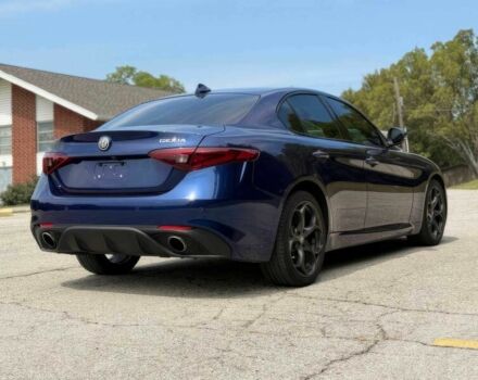 Синий Альфа Giulia, объемом двигателя 2 л и пробегом 36 тыс. км за 6200 $, фото 5 на Automoto.ua