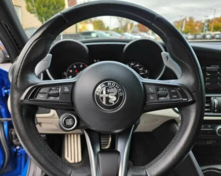 Синий Альфа Giulia, объемом двигателя 2 л и пробегом 39 тыс. км за 16500 $, фото 6 на Automoto.ua
