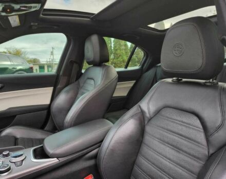Синий Альфа Giulia, объемом двигателя 2 л и пробегом 39 тыс. км за 16500 $, фото 8 на Automoto.ua