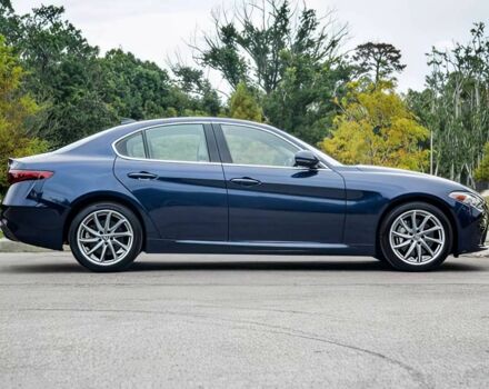 Синий Альфа Giulia, объемом двигателя 2 л и пробегом 38 тыс. км за 4250 $, фото 5 на Automoto.ua