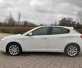 Білий Альфа Giulietta, об'ємом двигуна 0.16 л та пробігом 156 тис. км за 10000 $, фото 2 на Automoto.ua