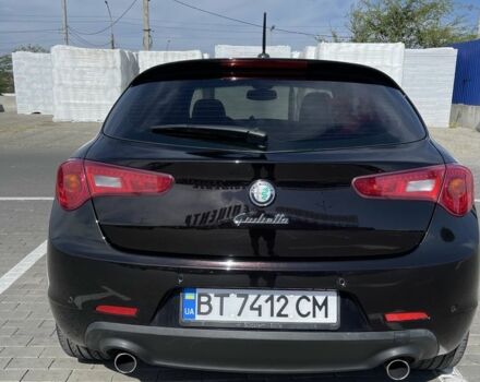 Черный Альфа Giulietta, объемом двигателя 2 л и пробегом 208 тыс. км за 7500 $, фото 9 на Automoto.ua