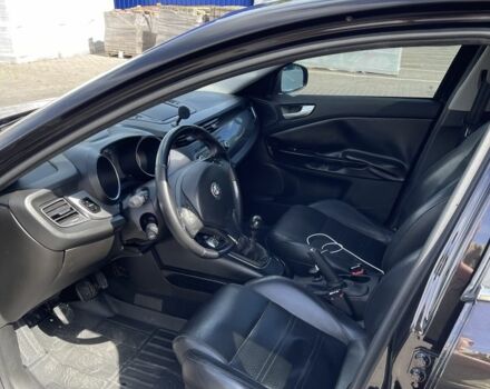 Черный Альфа Giulietta, объемом двигателя 2 л и пробегом 208 тыс. км за 7500 $, фото 13 на Automoto.ua