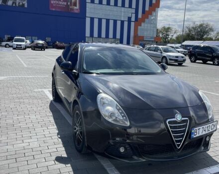 Черный Альфа Giulietta, объемом двигателя 2 л и пробегом 208 тыс. км за 7500 $, фото 1 на Automoto.ua