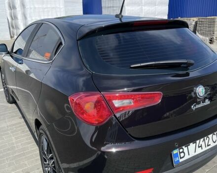 Черный Альфа Giulietta, объемом двигателя 2 л и пробегом 208 тыс. км за 7500 $, фото 11 на Automoto.ua