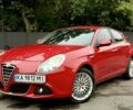 Красный Альфа Giulietta, объемом двигателя 1.4 л и пробегом 279 тыс. км за 6600 $, фото 1 на Automoto.ua