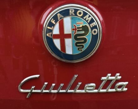 Красный Альфа Giulietta, объемом двигателя 1.4 л и пробегом 279 тыс. км за 6600 $, фото 2 на Automoto.ua