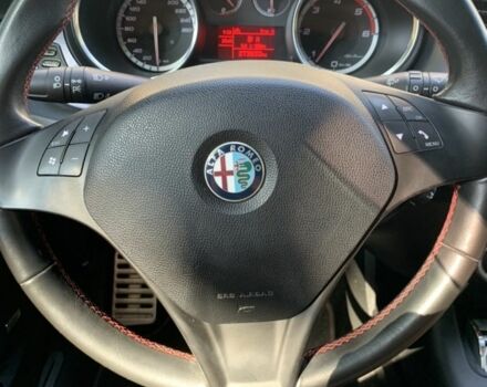 Серый Альфа Giulietta, объемом двигателя 2 л и пробегом 290 тыс. км за 7400 $, фото 2 на Automoto.ua
