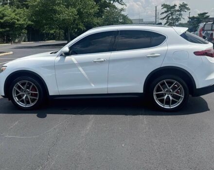 Белый Альфа stelvio, объемом двигателя 2 л и пробегом 30 тыс. км за 10700 $, фото 2 на Automoto.ua