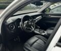 Белый Альфа stelvio, объемом двигателя 2 л и пробегом 92 тыс. км за 23900 $, фото 7 на Automoto.ua