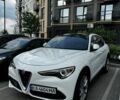Белый Альфа stelvio, объемом двигателя 2 л и пробегом 92 тыс. км за 23900 $, фото 9 на Automoto.ua