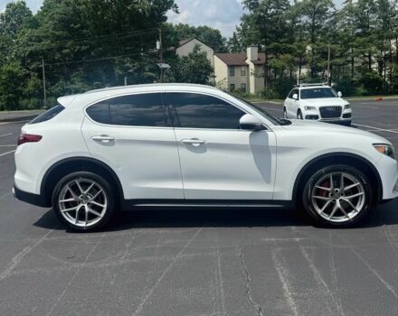 Белый Альфа stelvio, объемом двигателя 2 л и пробегом 30 тыс. км за 10700 $, фото 5 на Automoto.ua