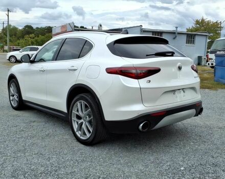 Белый Альфа stelvio, объемом двигателя 2 л и пробегом 30 тыс. км за 9800 $, фото 5 на Automoto.ua