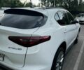 Белый Альфа stelvio, объемом двигателя 2 л и пробегом 92 тыс. км за 23900 $, фото 4 на Automoto.ua