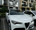 Белый Альфа stelvio, объемом двигателя 2 л и пробегом 92 тыс. км за 23900 $, фото 1 на Automoto.ua