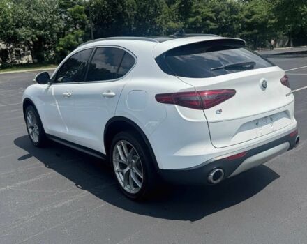 Белый Альфа stelvio, объемом двигателя 2 л и пробегом 30 тыс. км за 10700 $, фото 3 на Automoto.ua